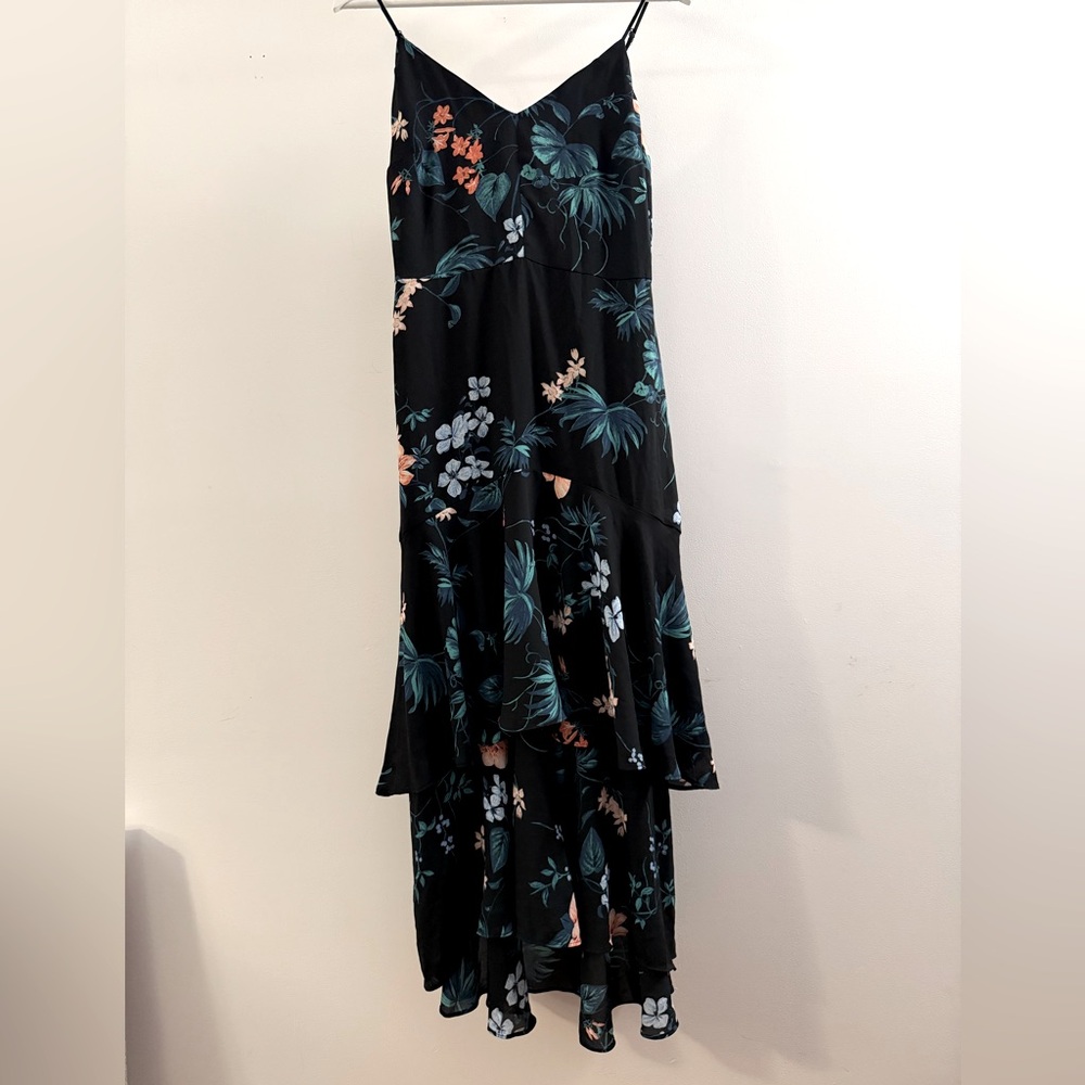 Banana Republic Floral Maxi Dress, tiered skirt, same fabric tie belt, size 2